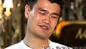 她始终是那么会聊天！姚明接受鲁豫采访名场面！拷打犯人？